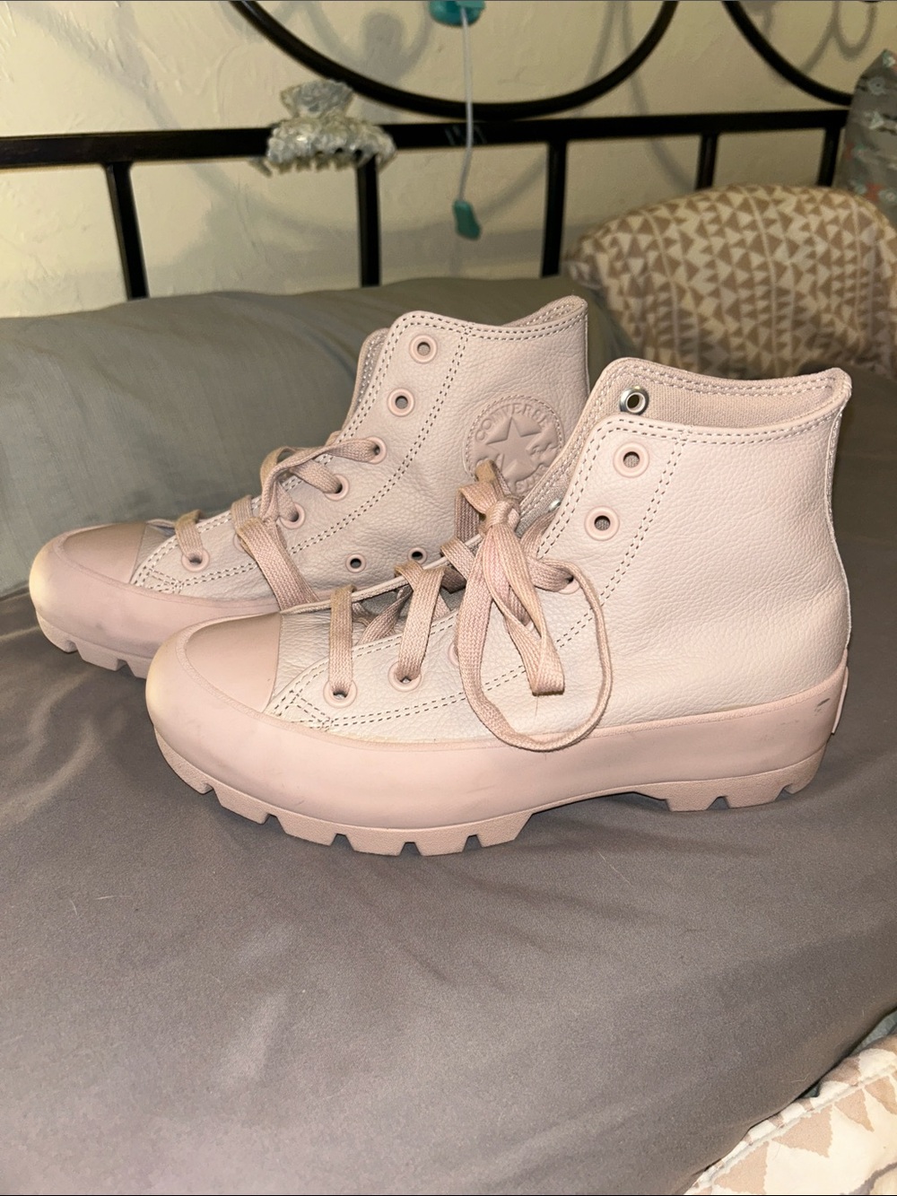 Converse Lace-Up High-Top Boots - Pale Pink